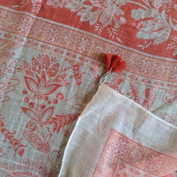 Accessory Street Beautiful Coral Floral Tassel Scarf / Wrap in Pink & White - Picture 4 of 4